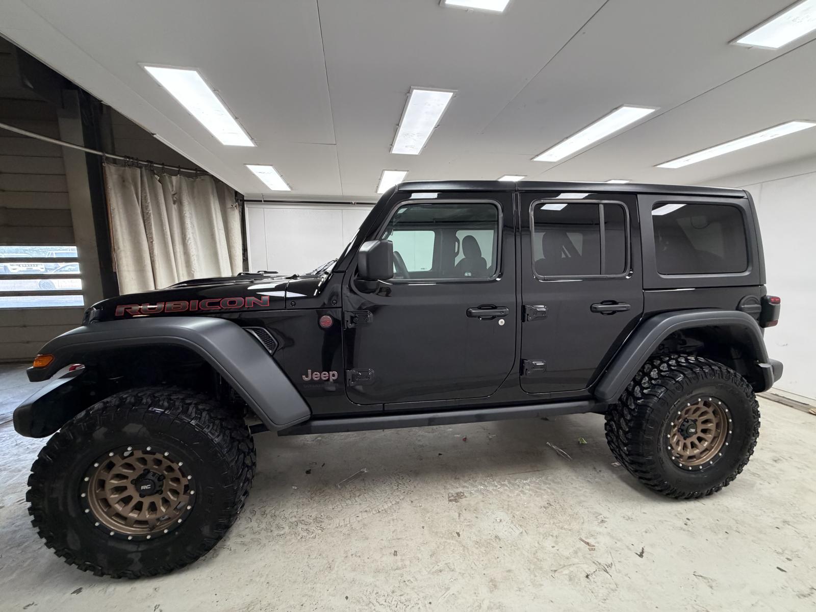 Jeep Wrangler 4 Door Rubicon 2026 — photo 8