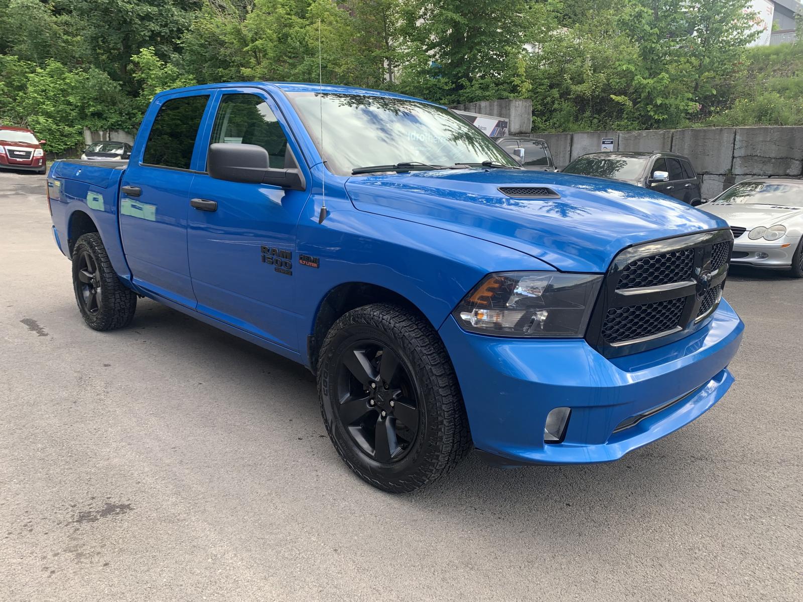 RAM 1500 Classic 1500 Express 2022 — photo 3