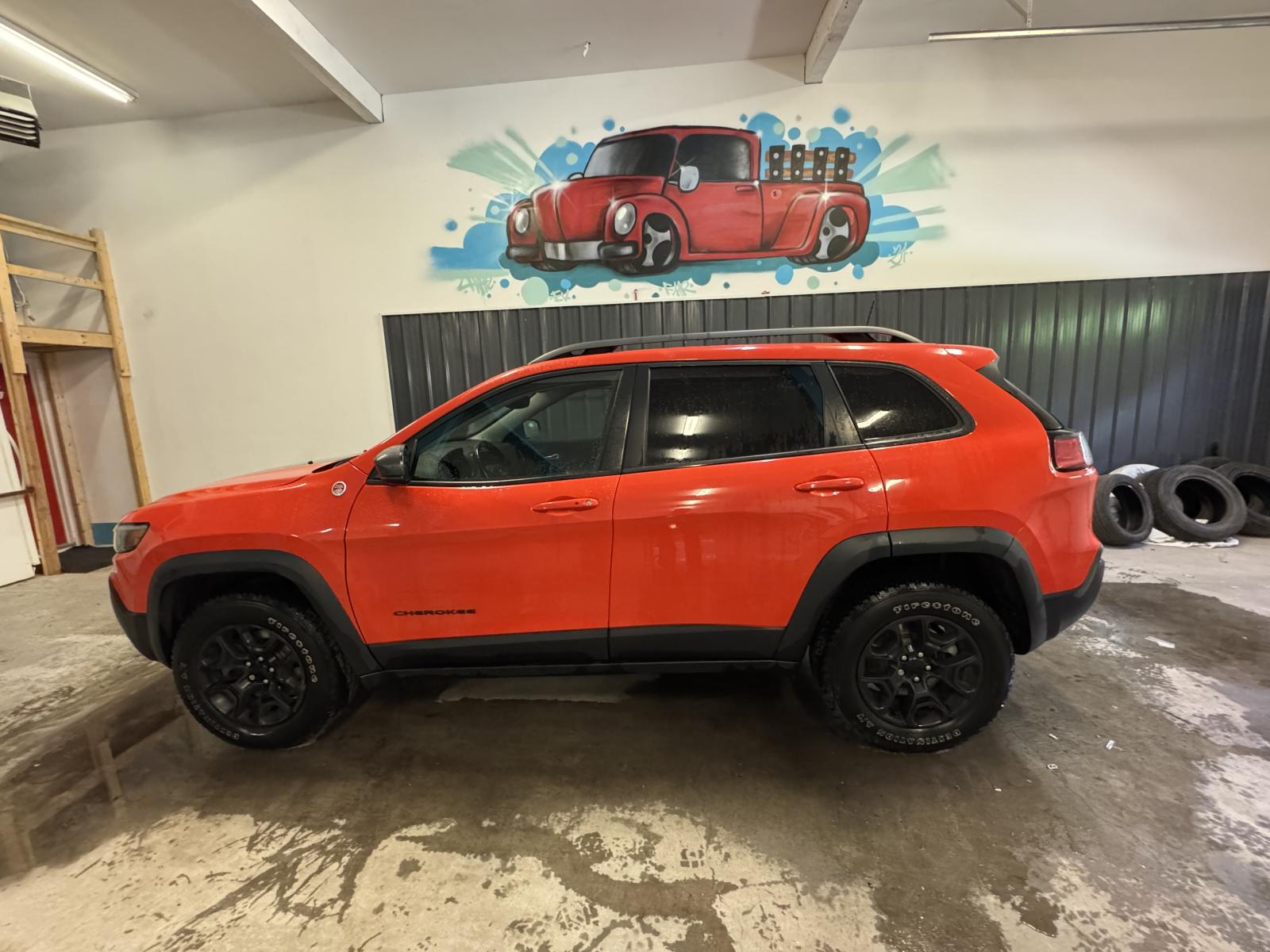 Jeep Cherokee Trailhawk 2021 — photo 7