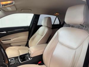 Miniature 11 Chrysler 300 C 2017