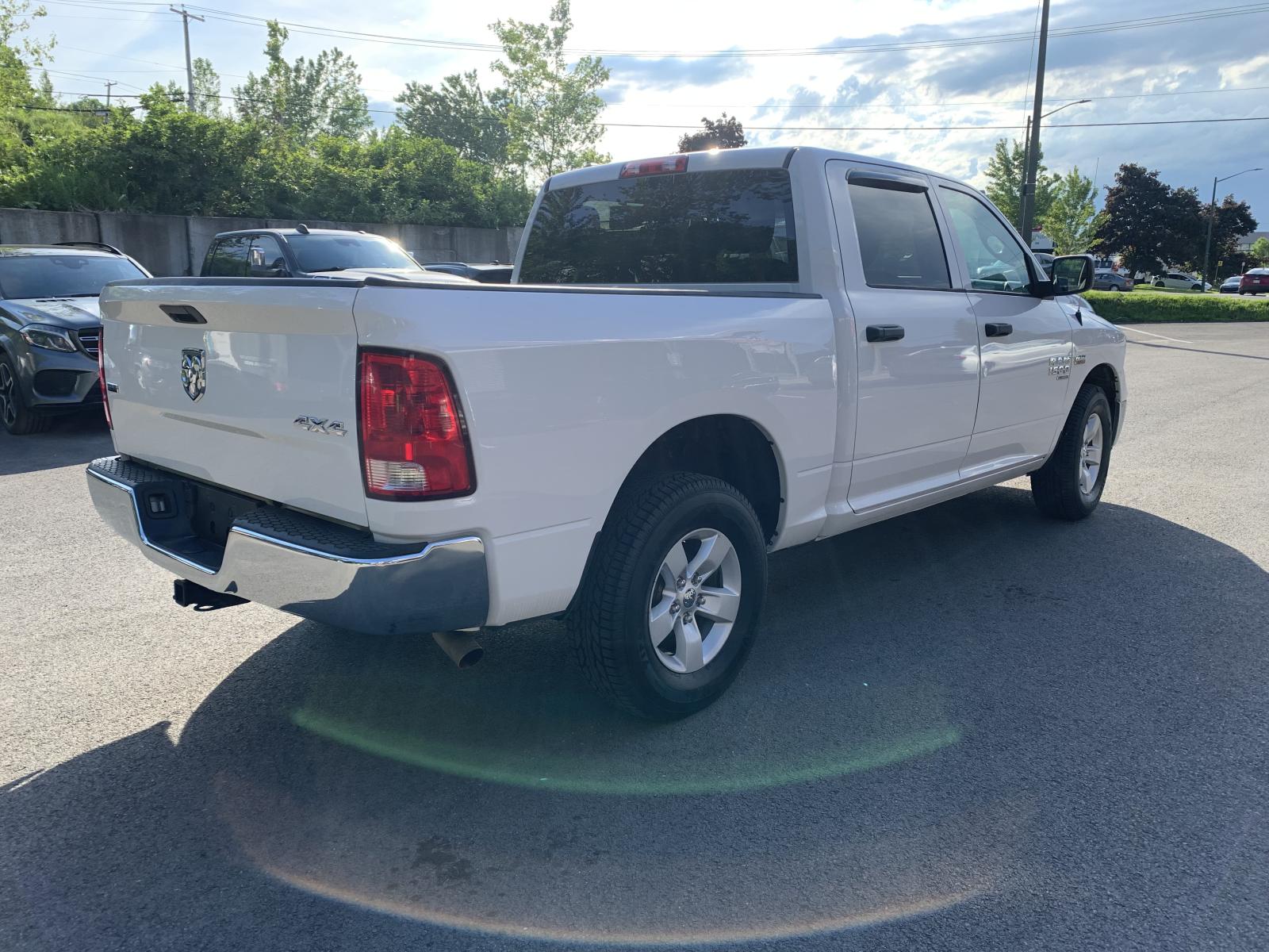 RAM 1500 Classic SLT 2022 — photo 4