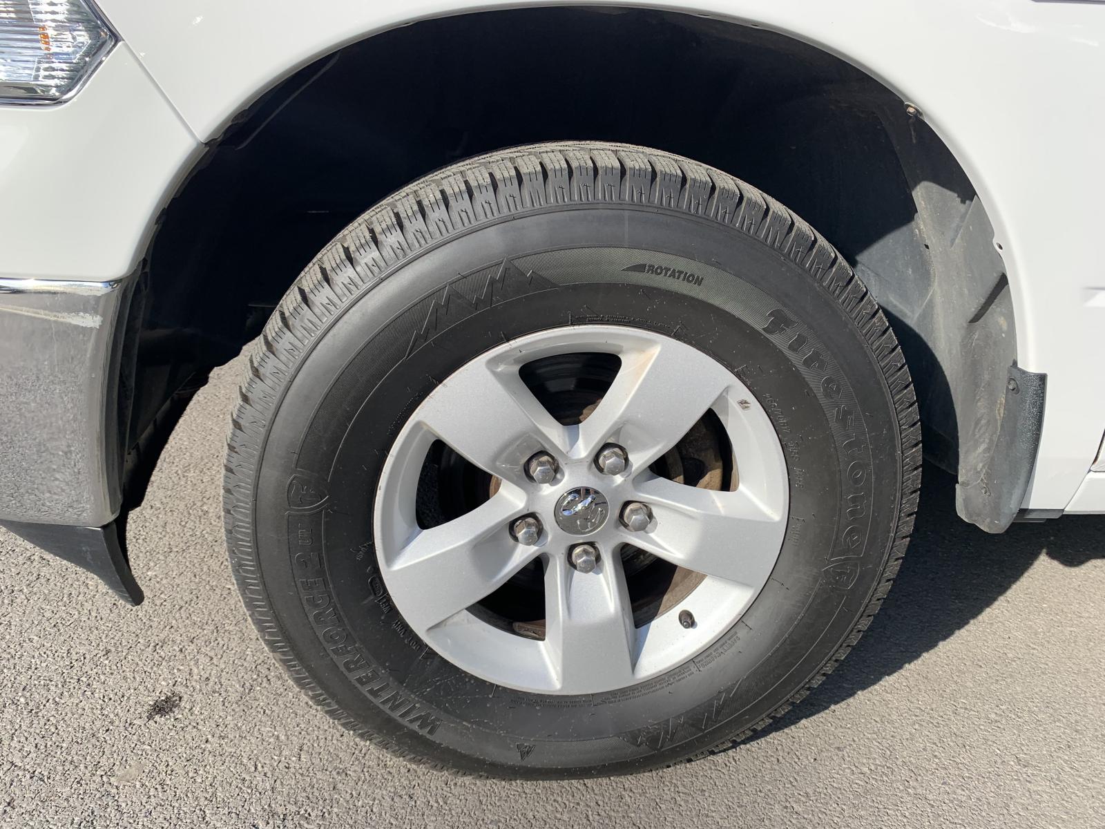 RAM 1500 Classic SLT 2022 — photo 8