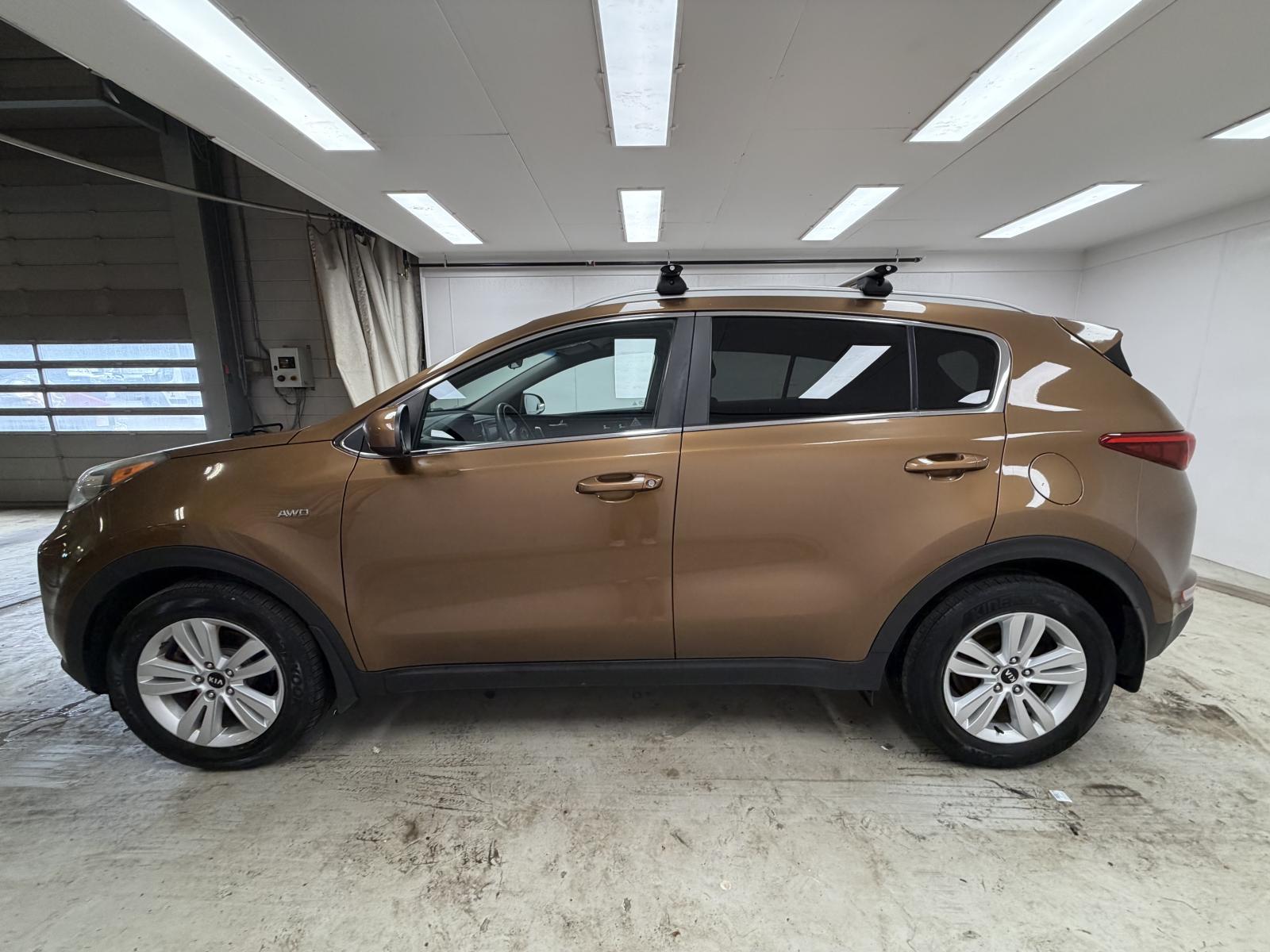 Kia Sportage LX 2017 — photo 8