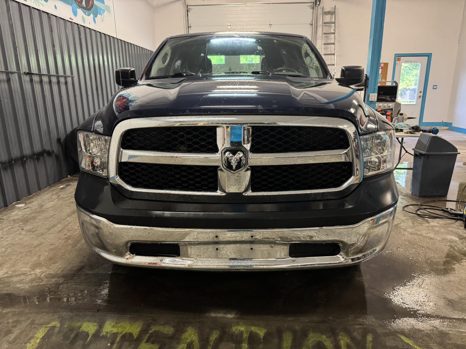 RAM 1500 SXT 2017 — photo 2