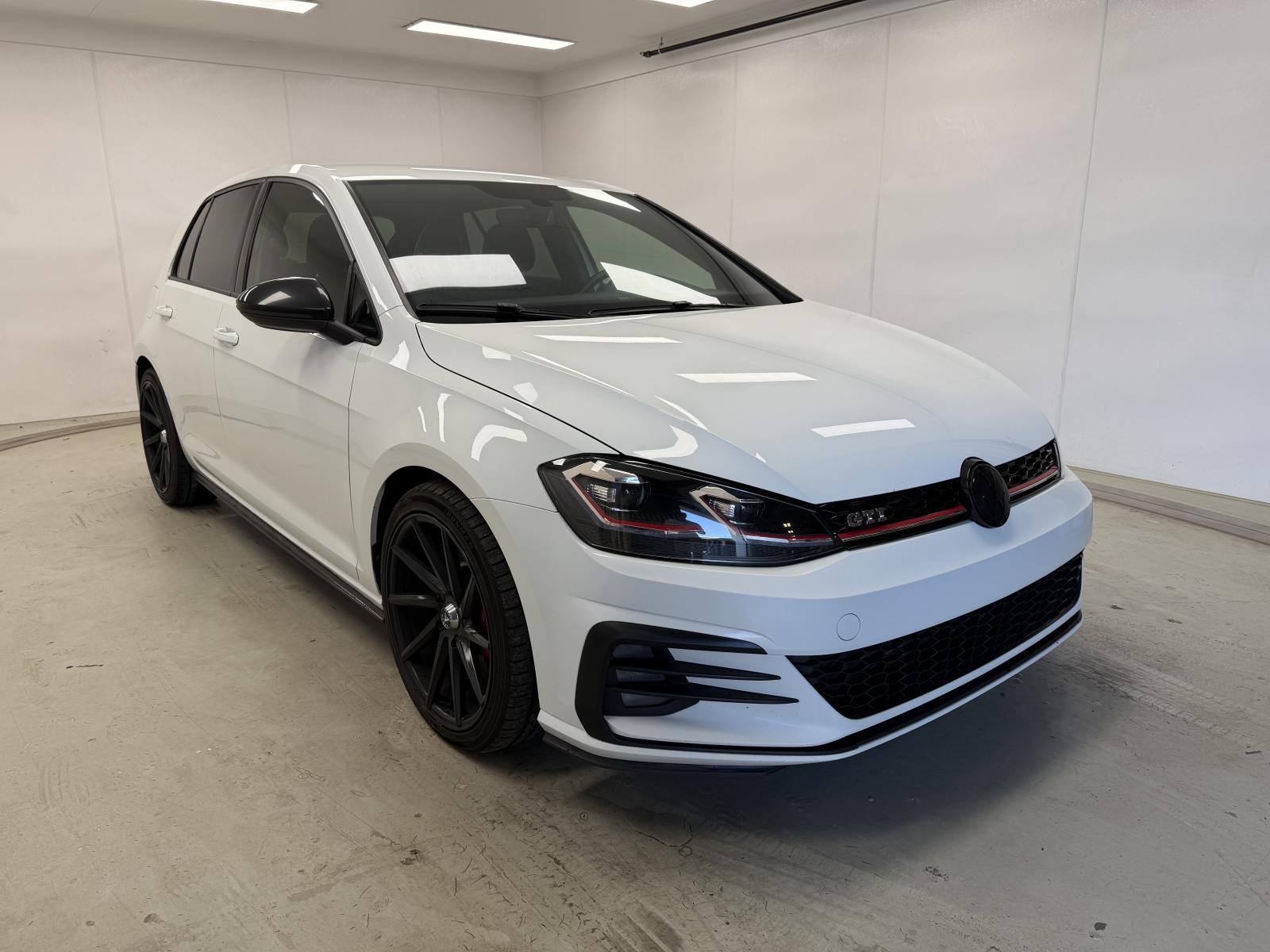 Volkswagen GTI Base 2018 — photo 3