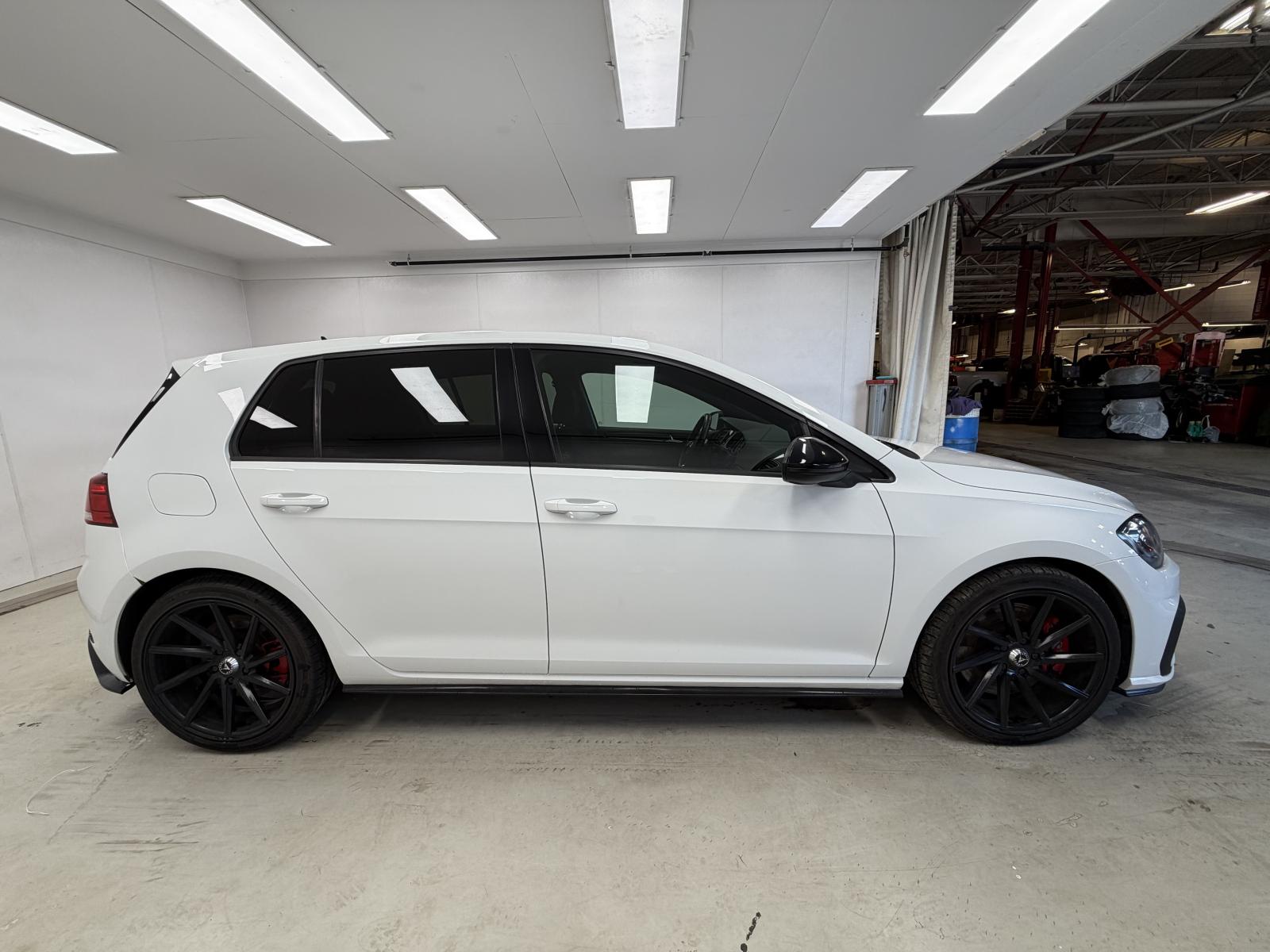 Volkswagen GTI Base 2018 — photo 4