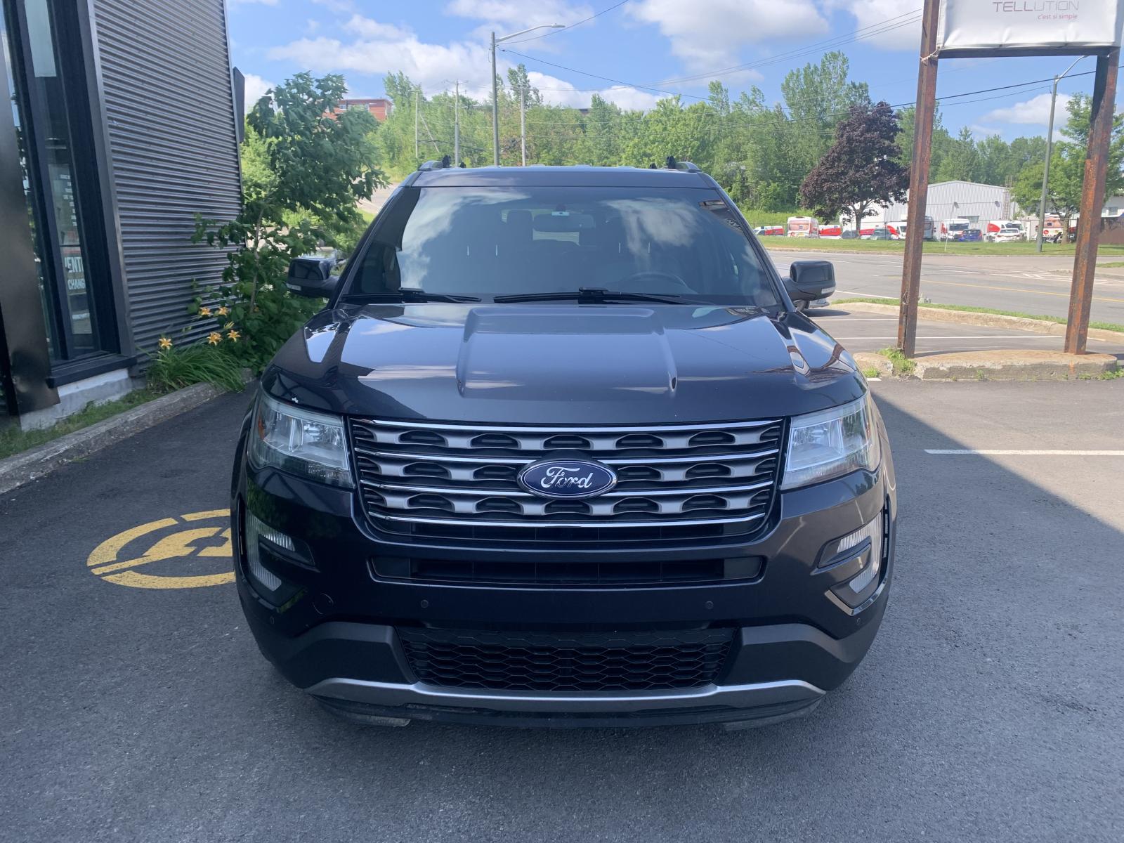 Ford Explorer XLT 2017 — photo 2