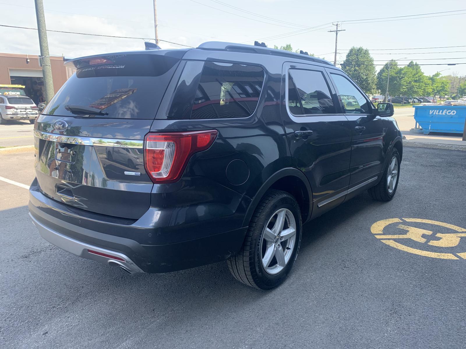 Ford Explorer XLT 2017 — photo 4
