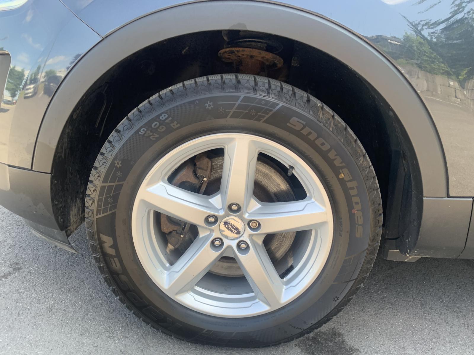 Ford Explorer XLT 2017 — photo 8