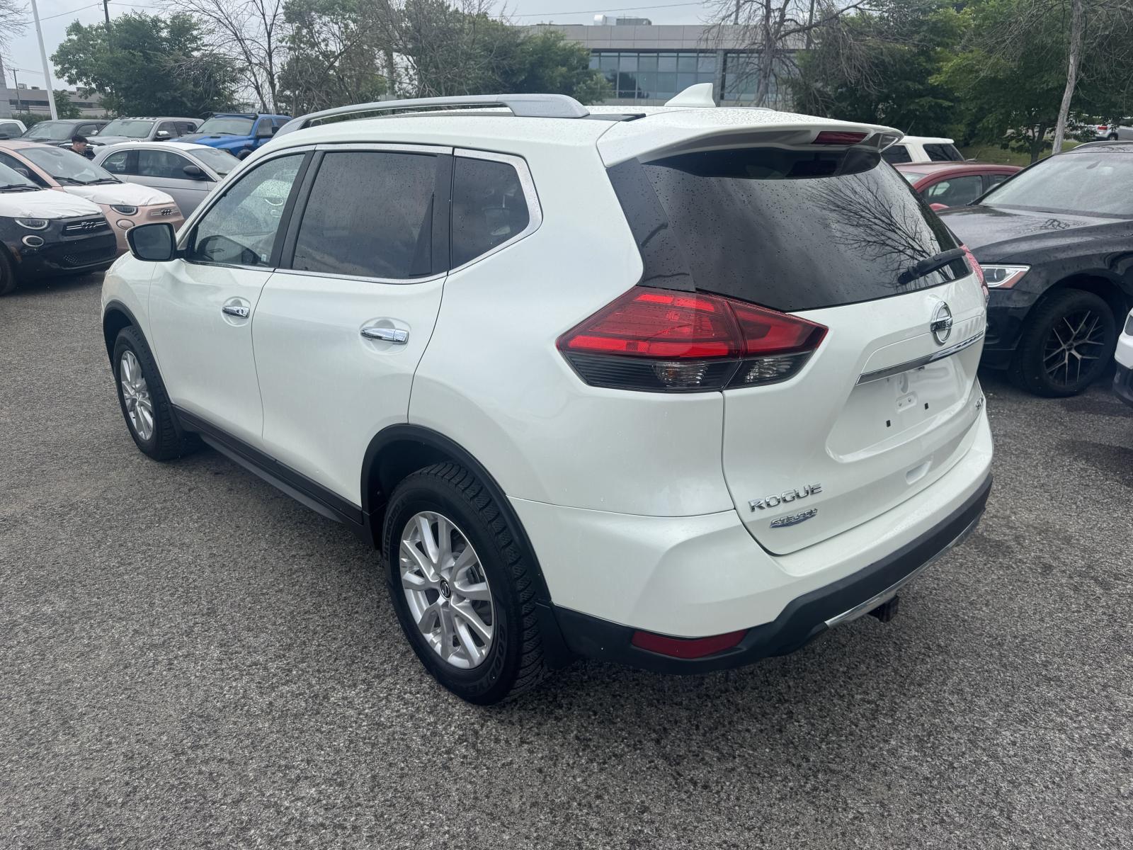 Nissan Rogue SV 2020 — photo 2