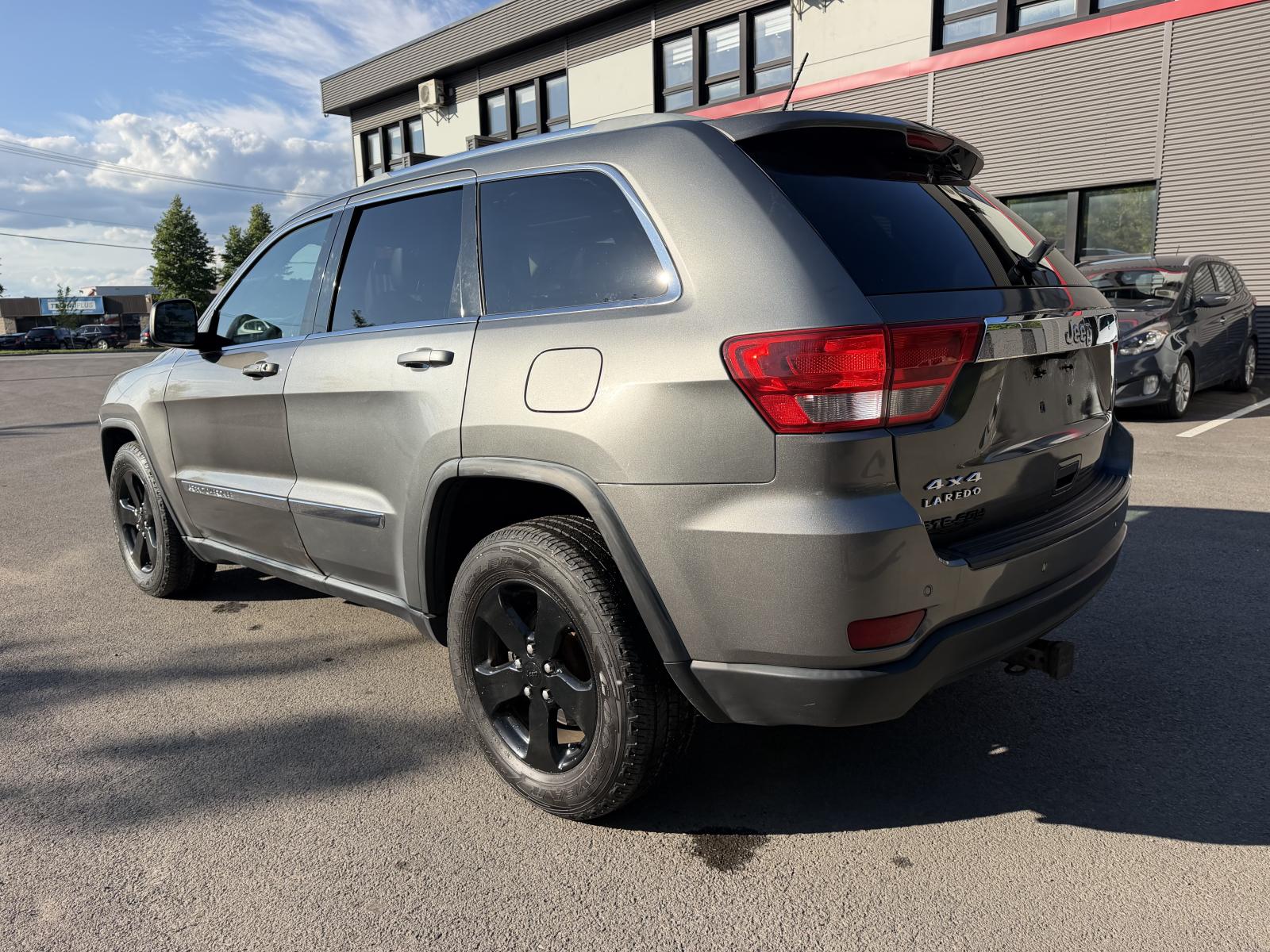 Jeep Grand Cherokee Laredo 2012 — photo 6