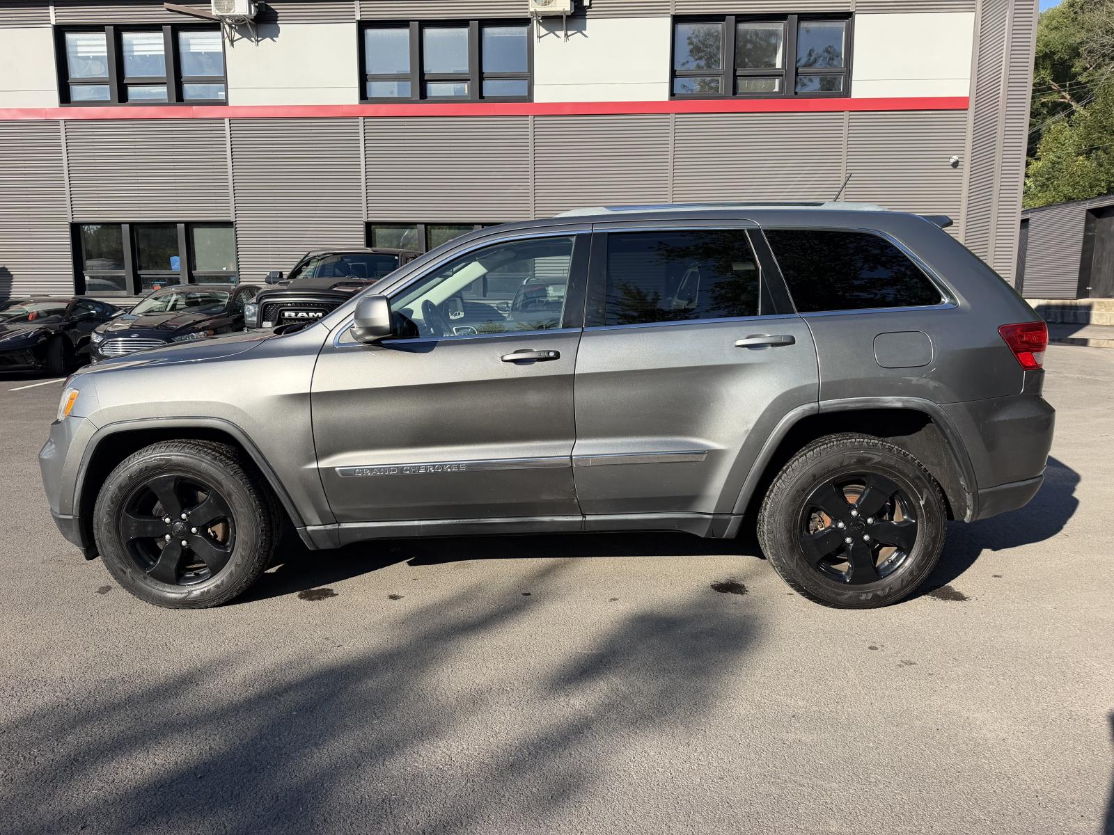 Jeep Grand Cherokee Laredo 2012 — photo 7