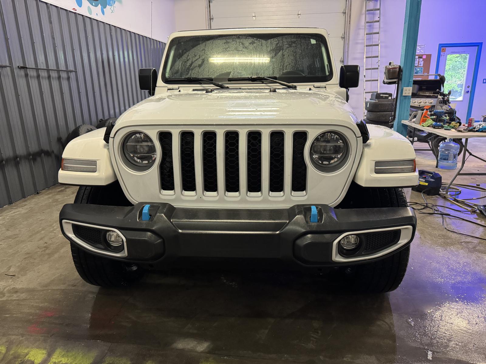 Jeep Wrangler Unlimited Sahara 2022 — photo 2