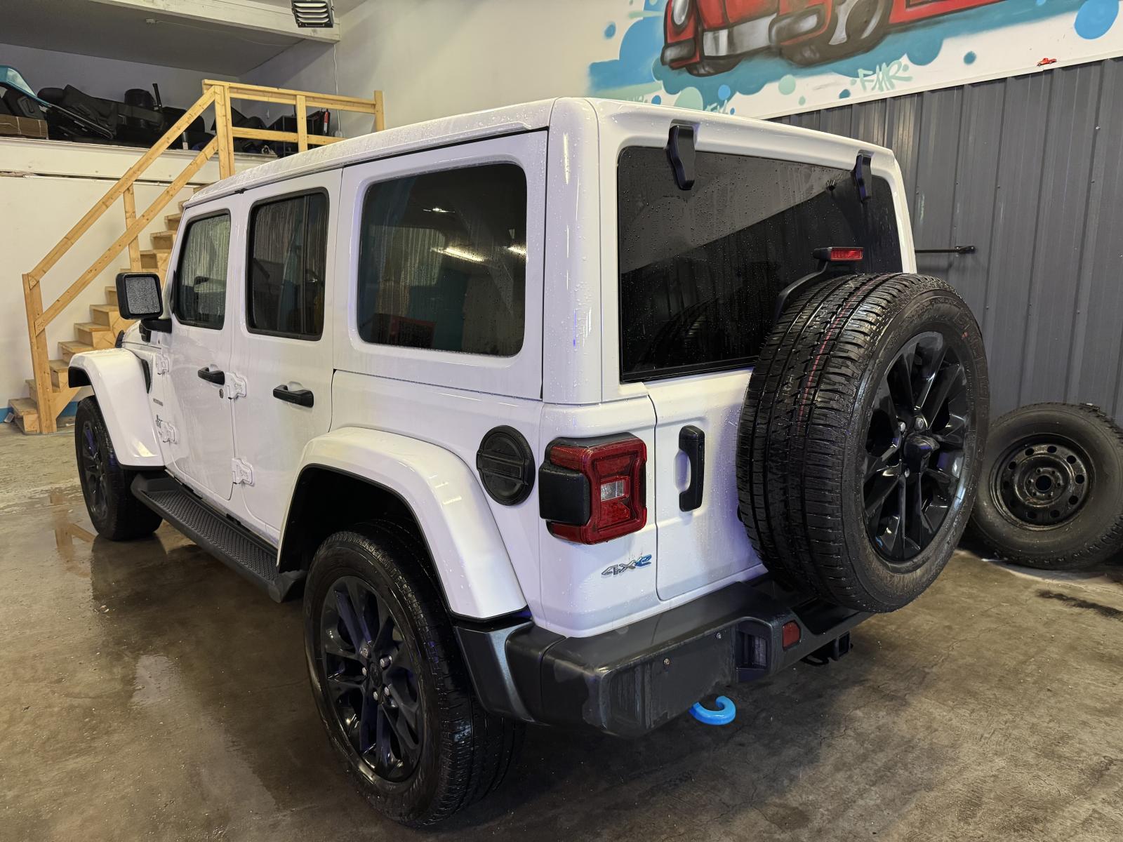 Jeep Wrangler Unlimited Sahara 2022 — photo 6