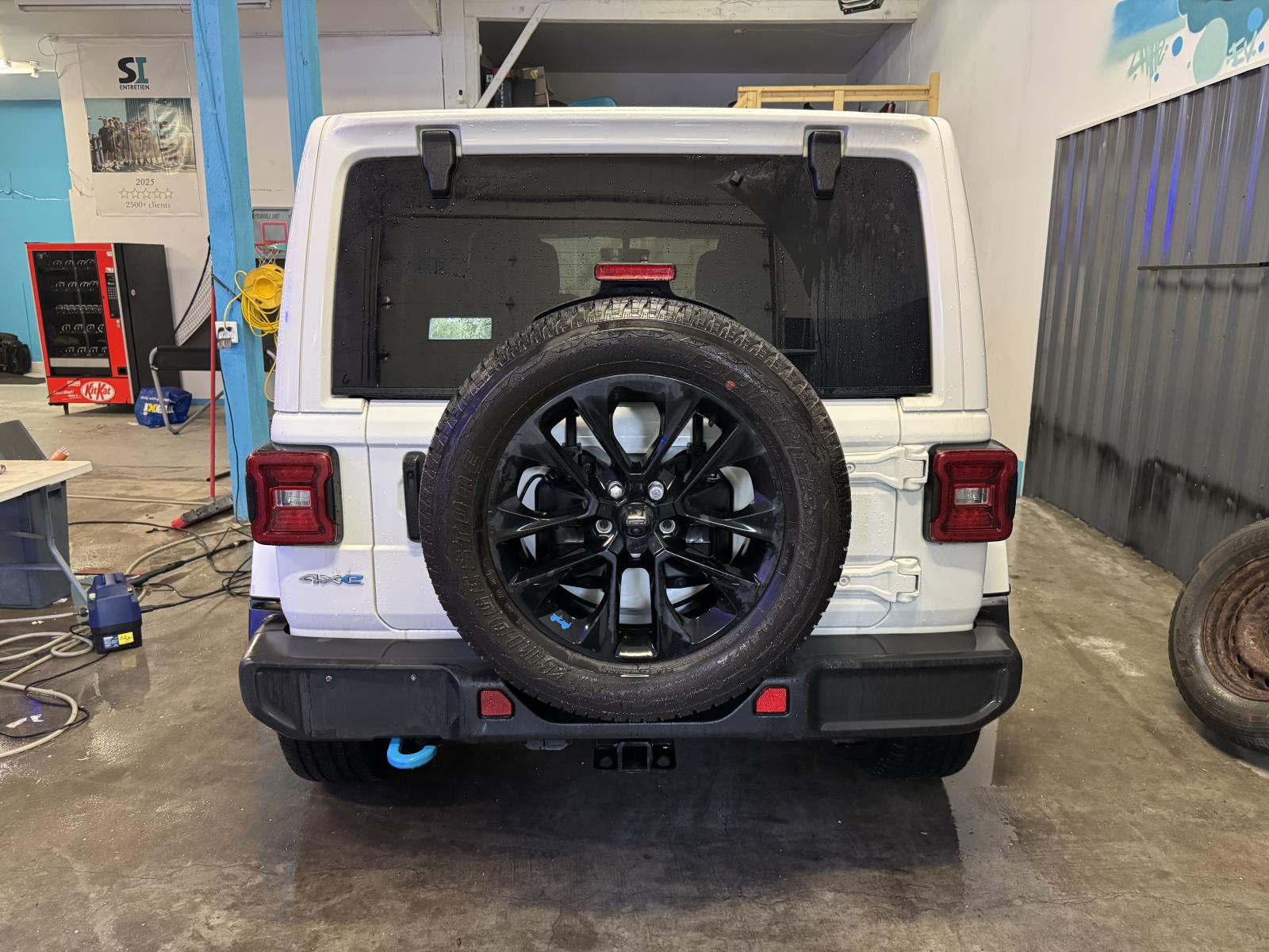 Jeep Wrangler Unlimited Sahara 2022 — photo 5
