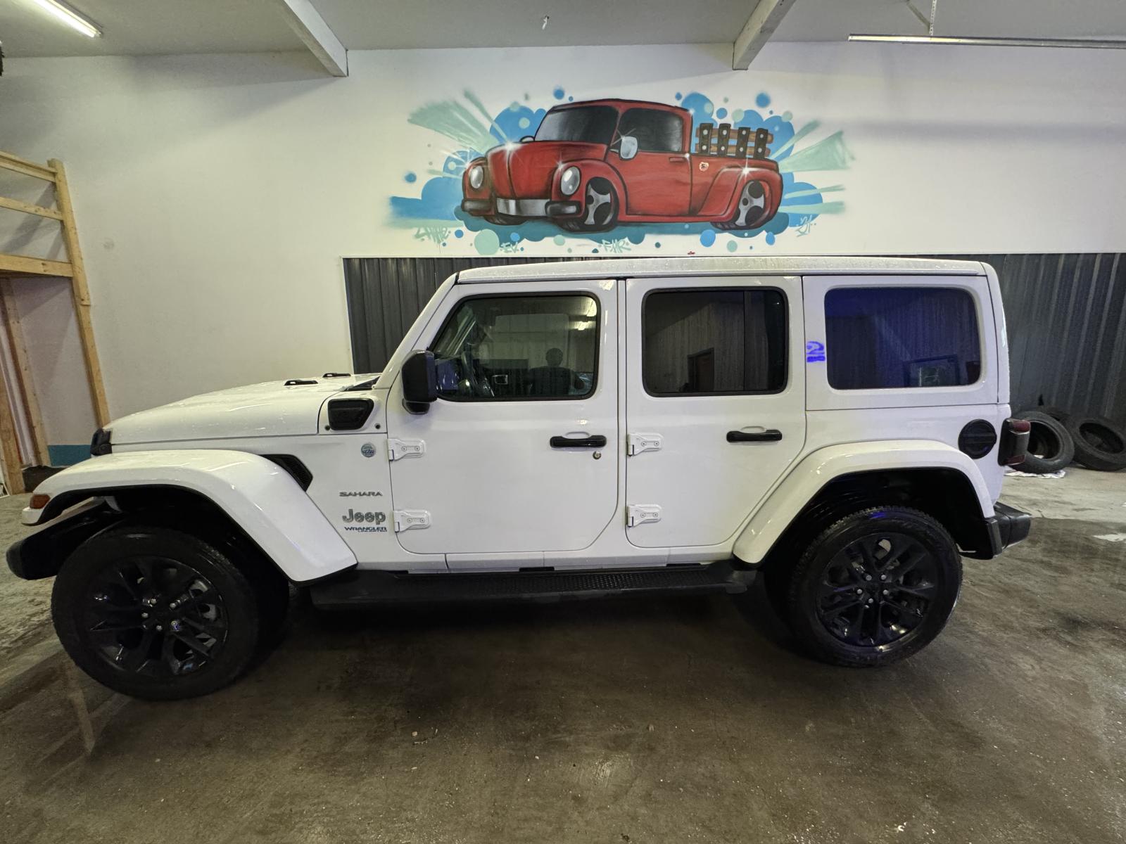 Jeep Wrangler Unlimited Sahara 2022 — photo 7