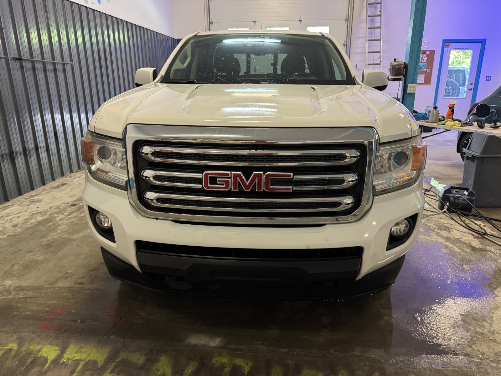 GMC Canyon SLE 2017 — photo 2