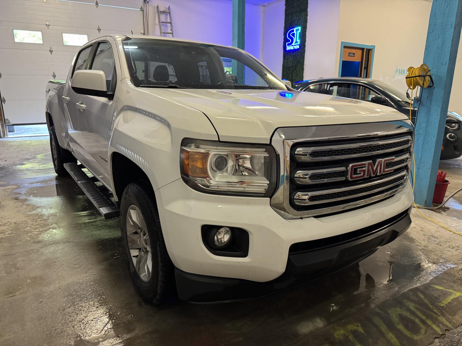 GMC Canyon SLE 2017 — photo 3