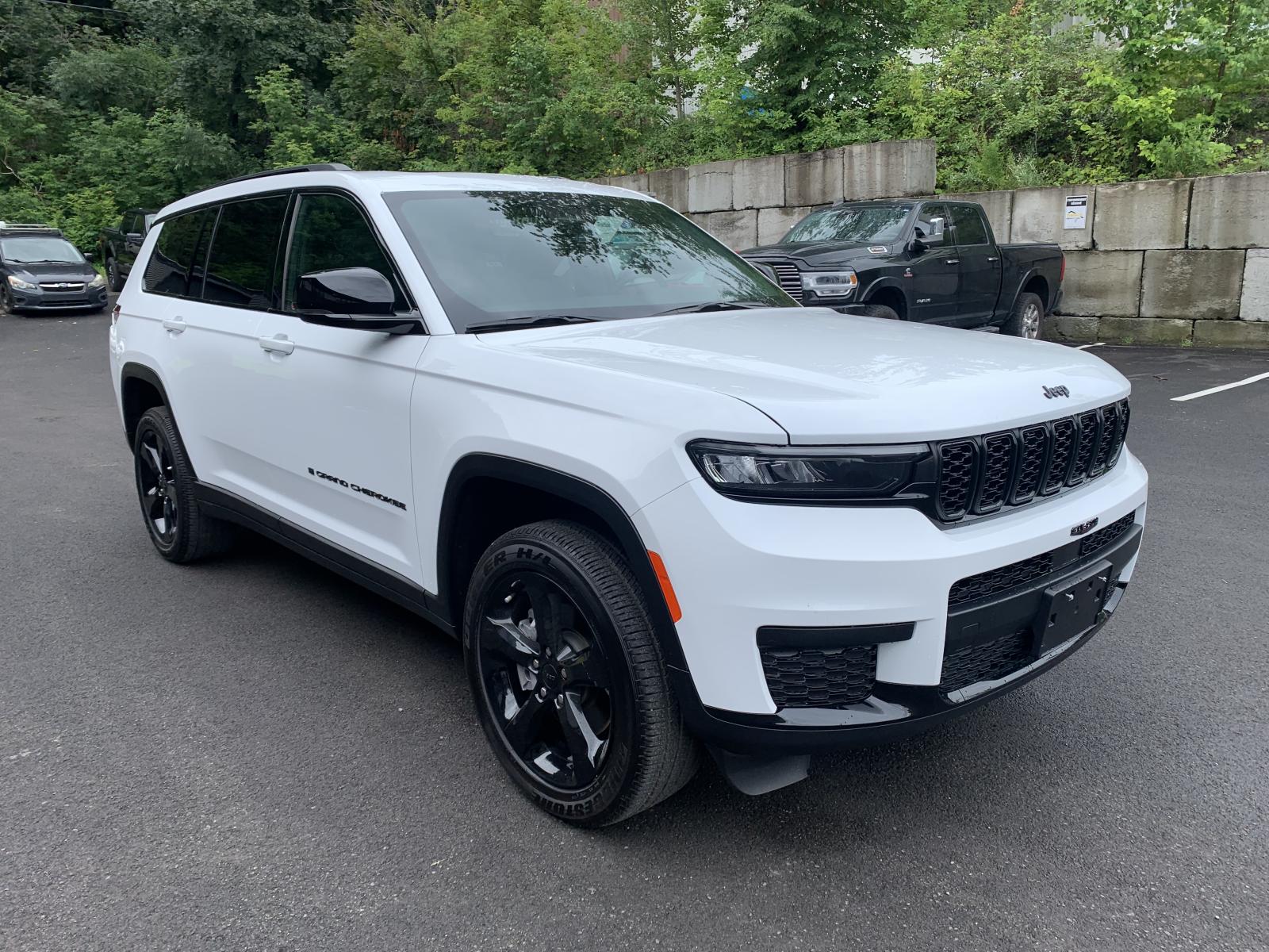 Jeep Grand Cherokee L Altitude 2025 — photo 3