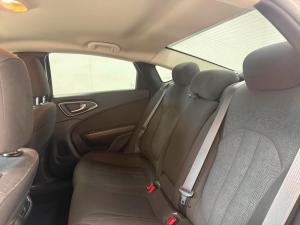 Miniature 8 Chrysler 200 Limited 2015