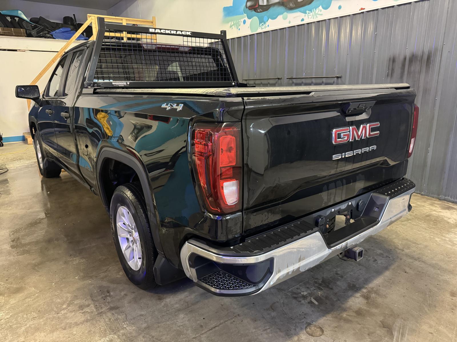 GMC Sierra K1500 Base 2023 — photo 5