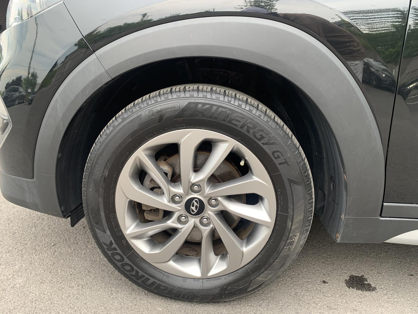 Hyundai Tucson SE 2.0L 2017 — photo 8