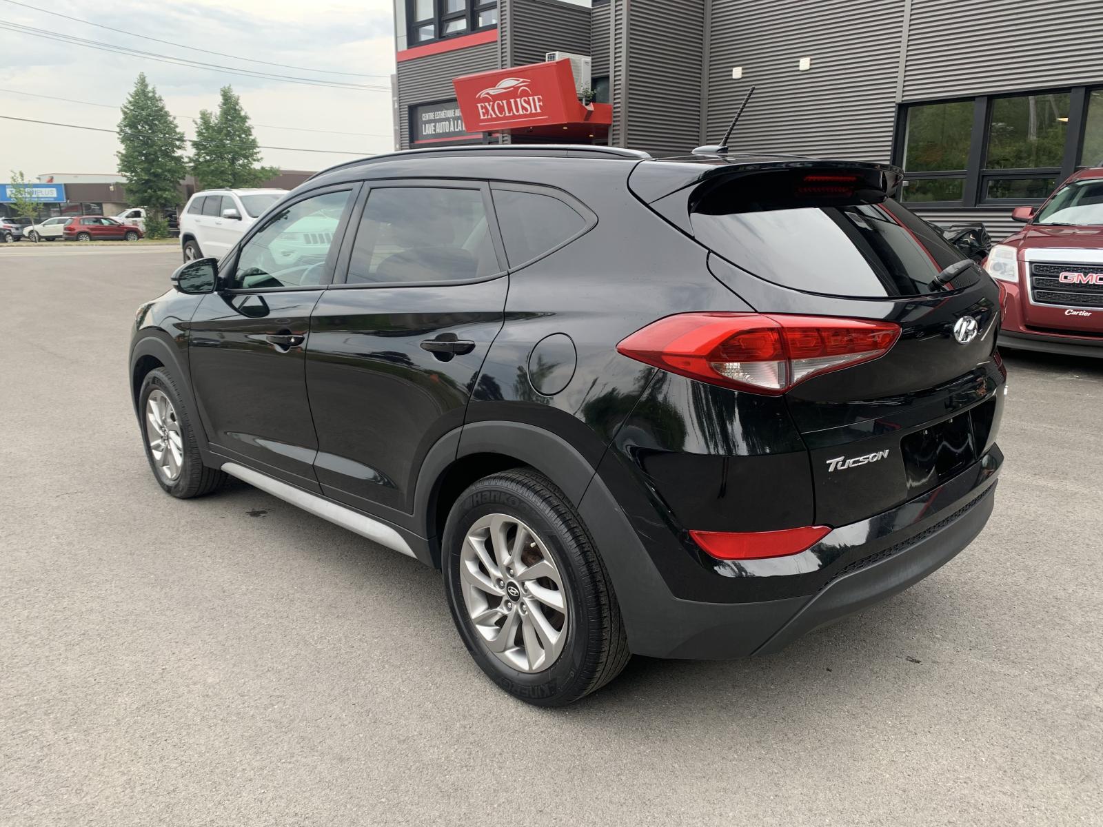 Hyundai Tucson SE 2.0L 2017 — photo 6