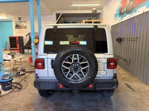 Miniature 5 Jeep Wrangler Sahara 2024