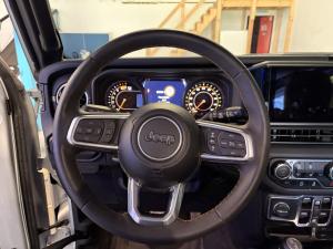 Miniature 12 Jeep Wrangler Sahara 2024