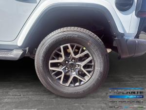 Thumbnail 7 Jeep Wrangler 4 Door Sahara 2026