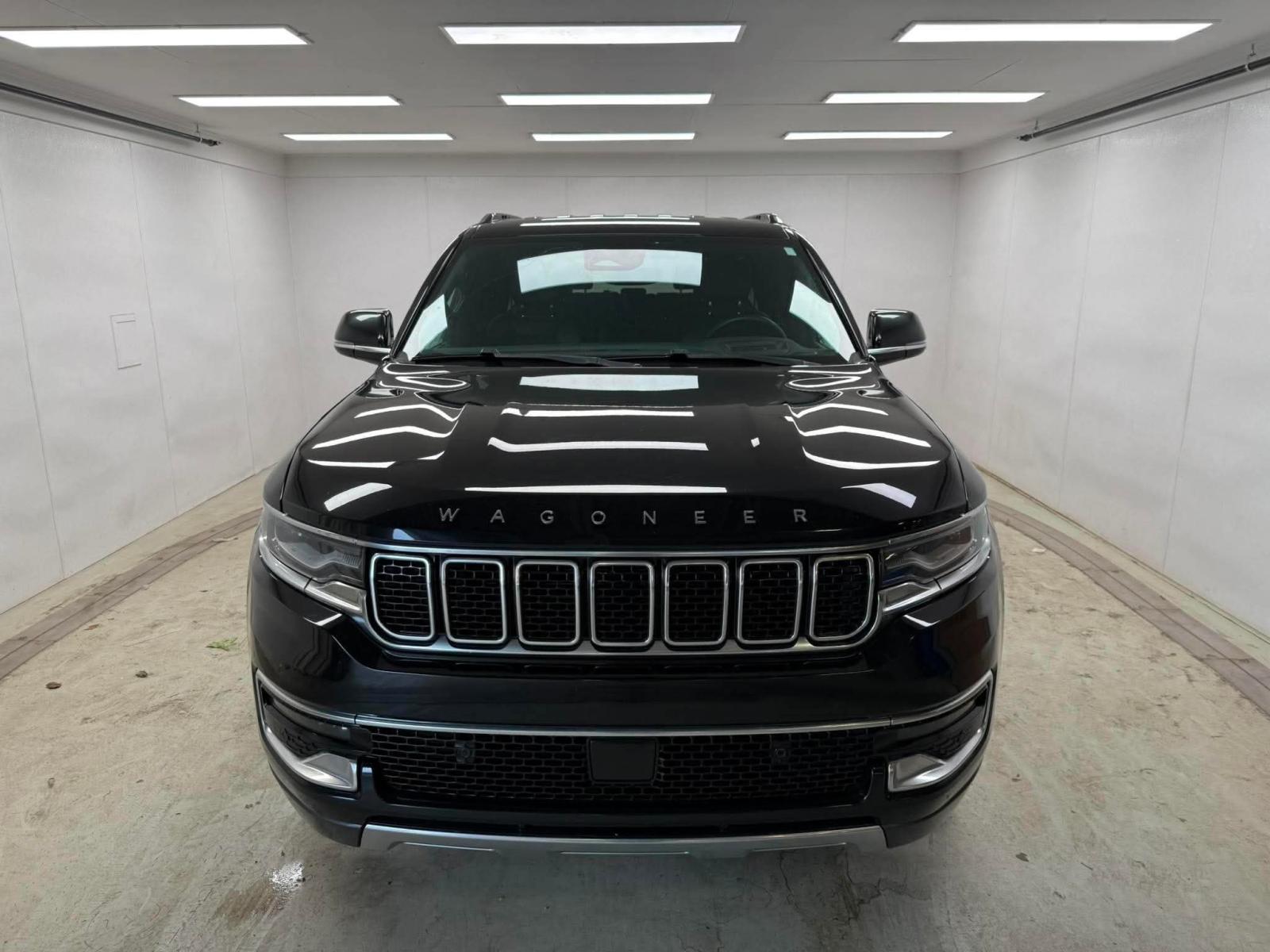 Jeep Wagoneer Series III 2022 — photo 2