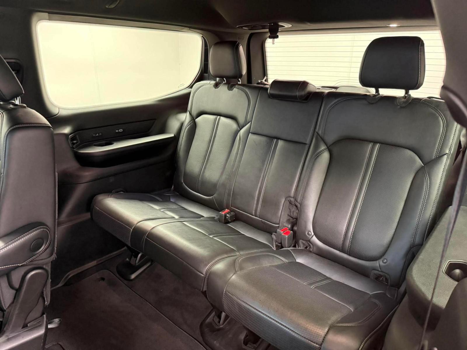 Jeep Wagoneer Series III 2022 — photo 8