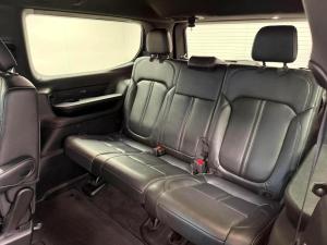 Miniature 8 Jeep Wagoneer Series III 2022
