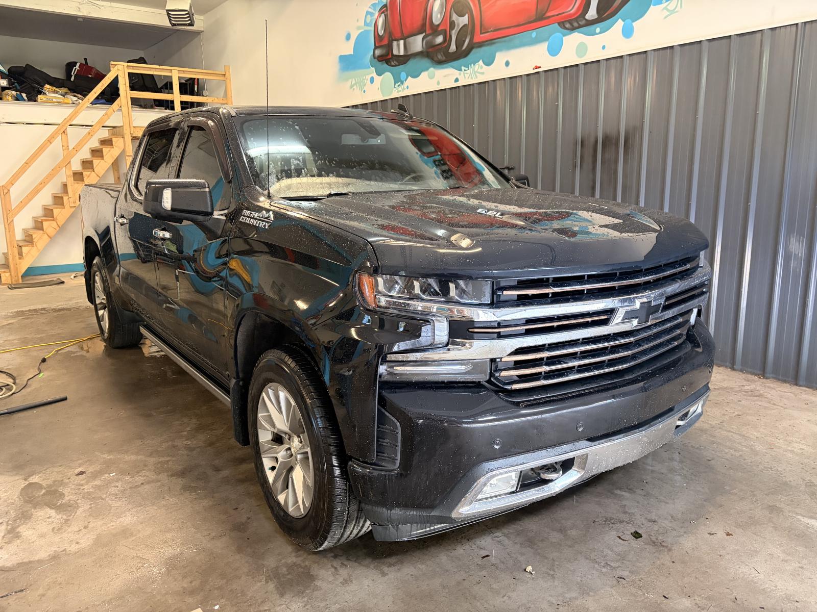 Chevrolet Silverado High Country 2019 — photo 3