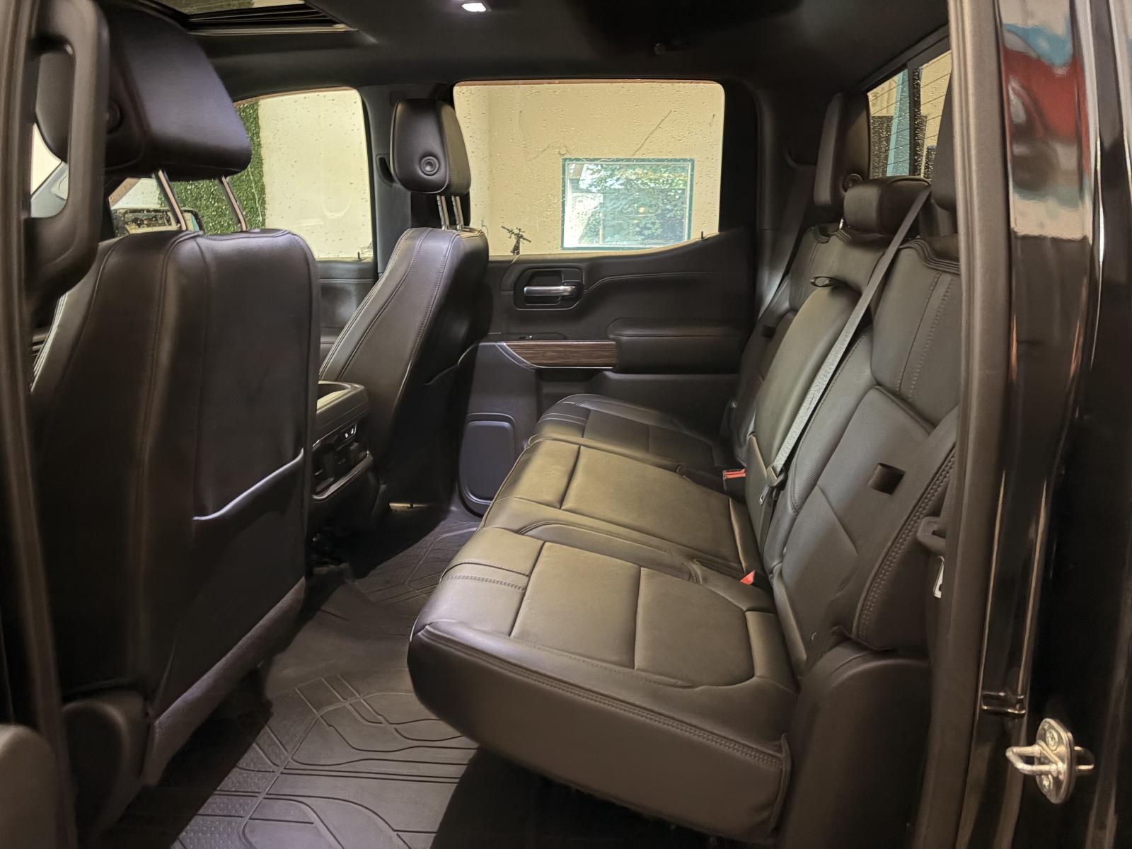 Chevrolet Silverado High Country 2019 — photo 8