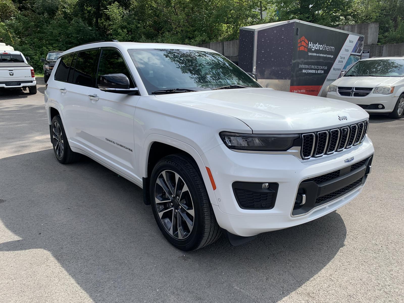 Jeep Grand Cherokee L Overland 2023 — photo 3