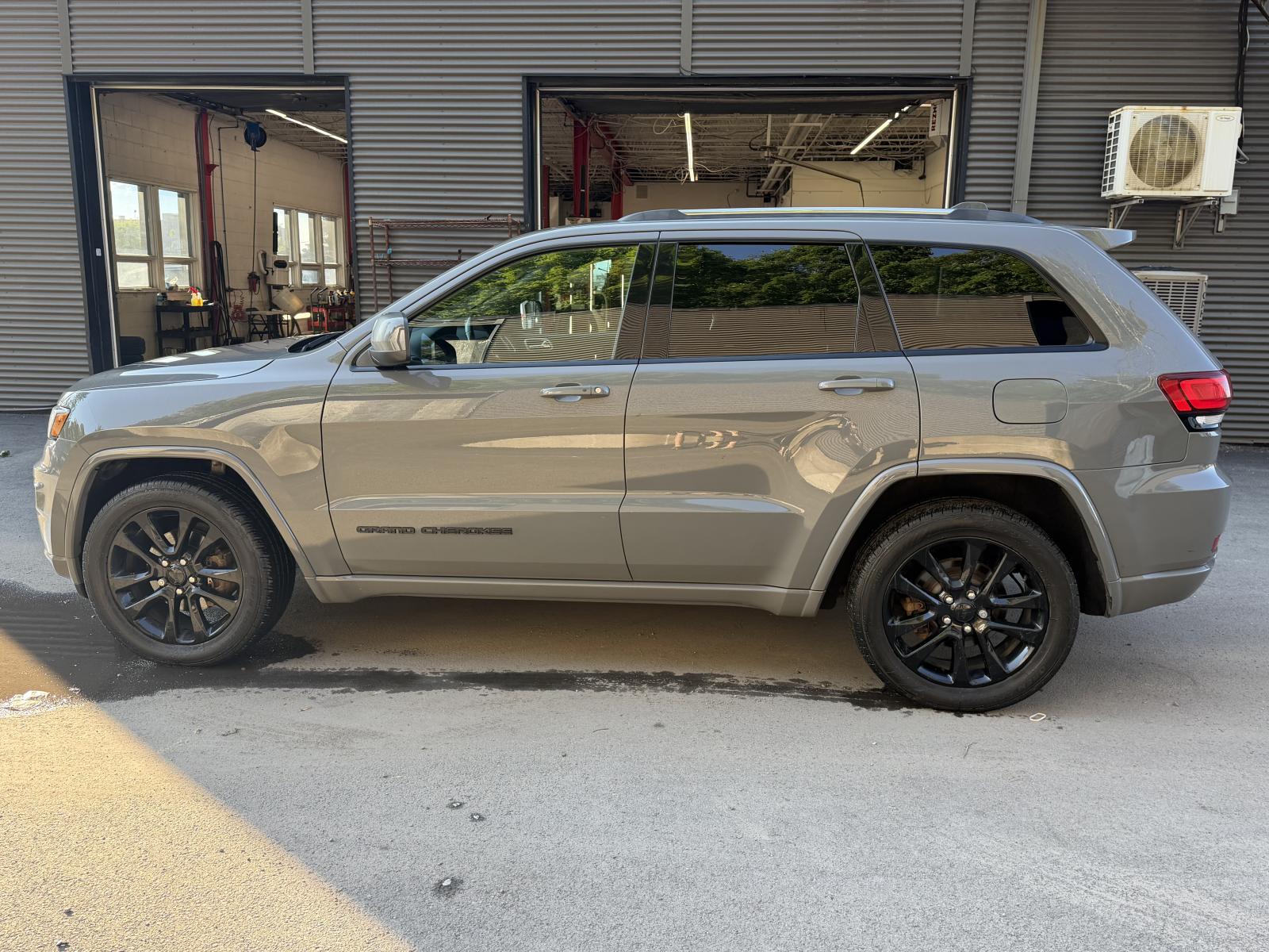 Jeep Grand Cherokee Altitude 2020 — photo 7