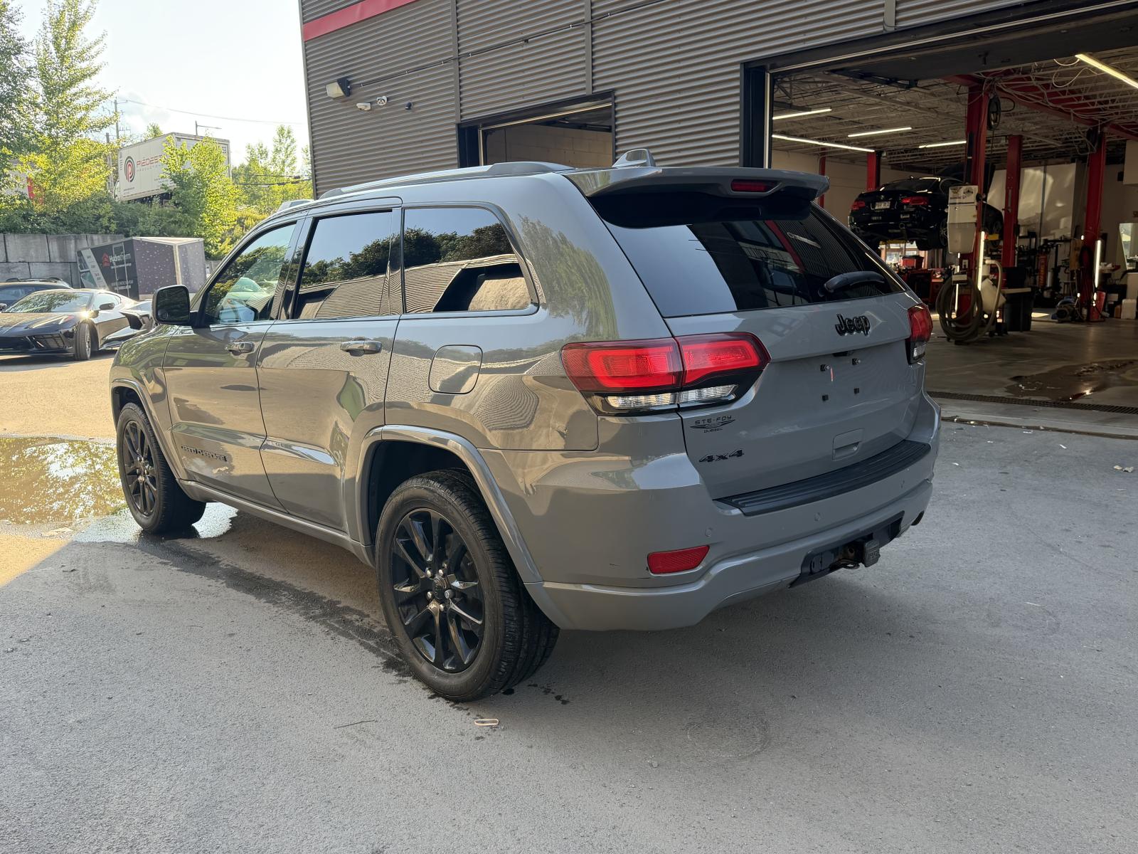 Jeep Grand Cherokee Altitude 2020 — photo 6