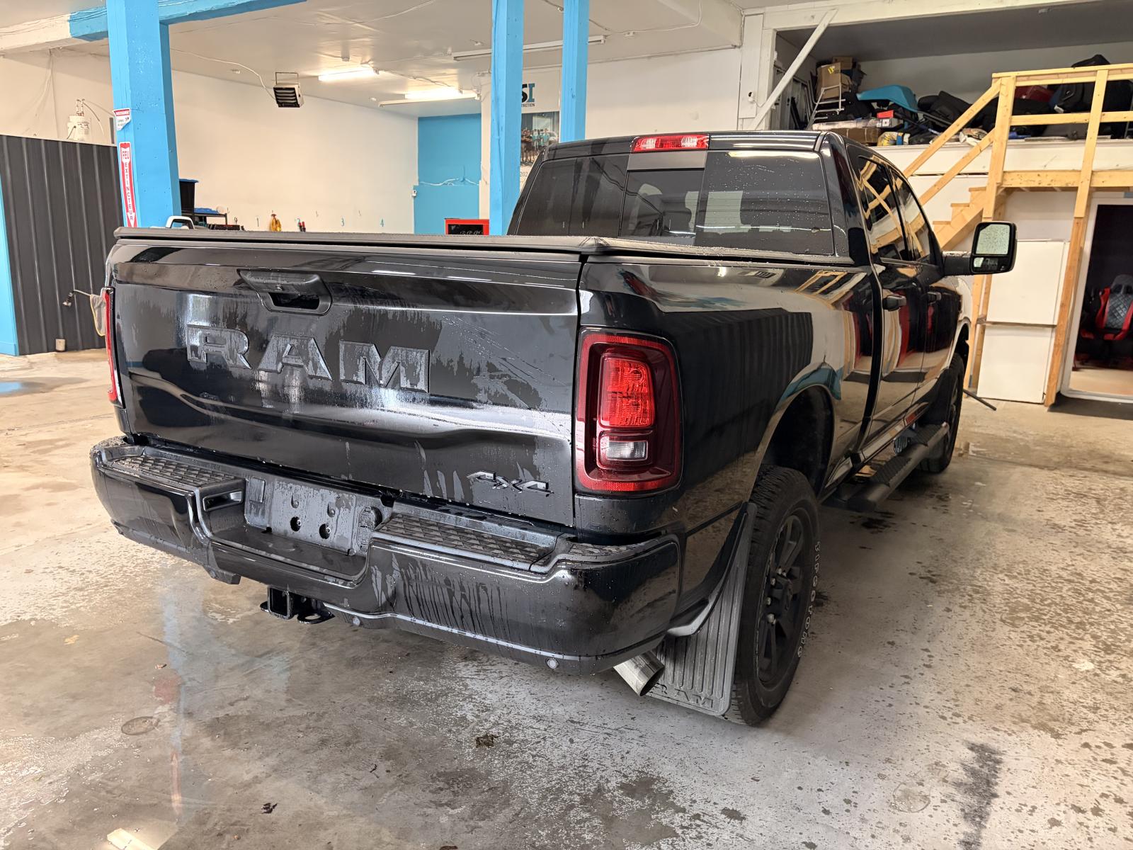 RAM 2500 Black Express 2026 — photo 4