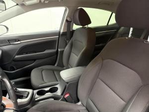 Thumbnail 11 Hyundai Elantra Preferred 2020