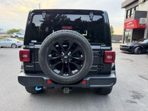 Miniature 5 Jeep Wrangler Sahara 4XE 2024