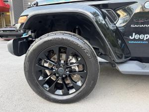 Miniature 8 Jeep Wrangler Sahara 4XE 2024