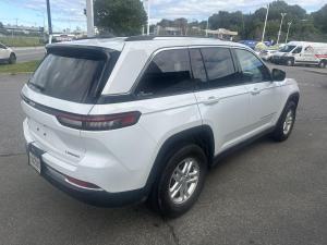 Thumbnail 5 Jeep Grand Cherokee Laredo 2023