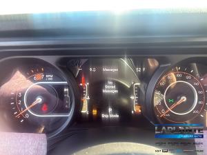 Miniature 13 Jeep Wrangler Sahara 2027