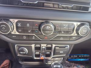 Miniature 19 Jeep Wrangler Sahara 2027