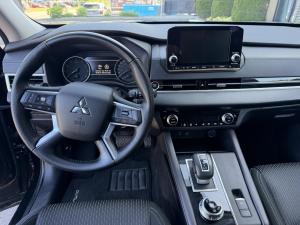 Miniature 12 Mitsubishi Outlander ES 2023
