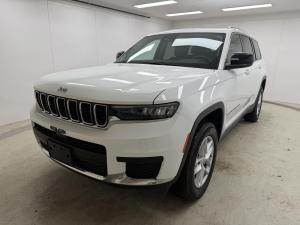 2023 Jeep Grand Cherokee Laredo Altitude - Image 1