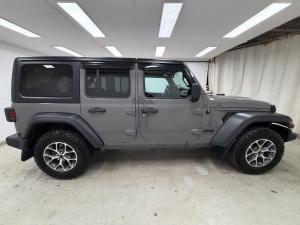 Miniature 6 Jeep Wrangler 4-Door Sport S 2023