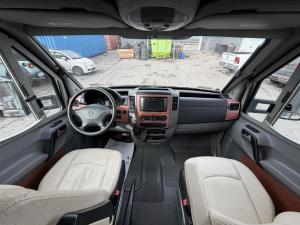 Miniature 12 Mercedes-Benz Sprinter 3500  2011