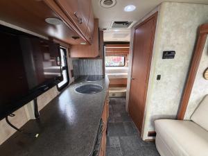 Miniature 19 Mercedes-Benz Sprinter 3500  2011